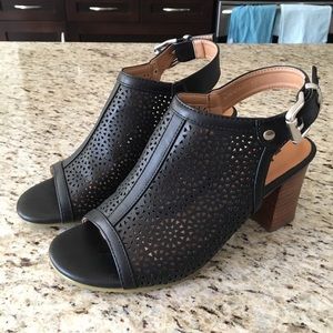 Like new Taxi shoes size 7